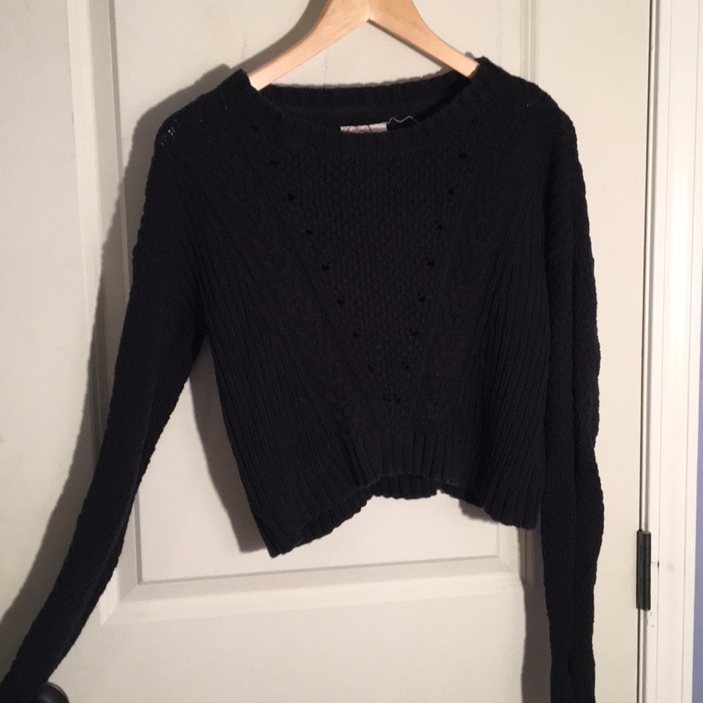 Black cropped sweater
